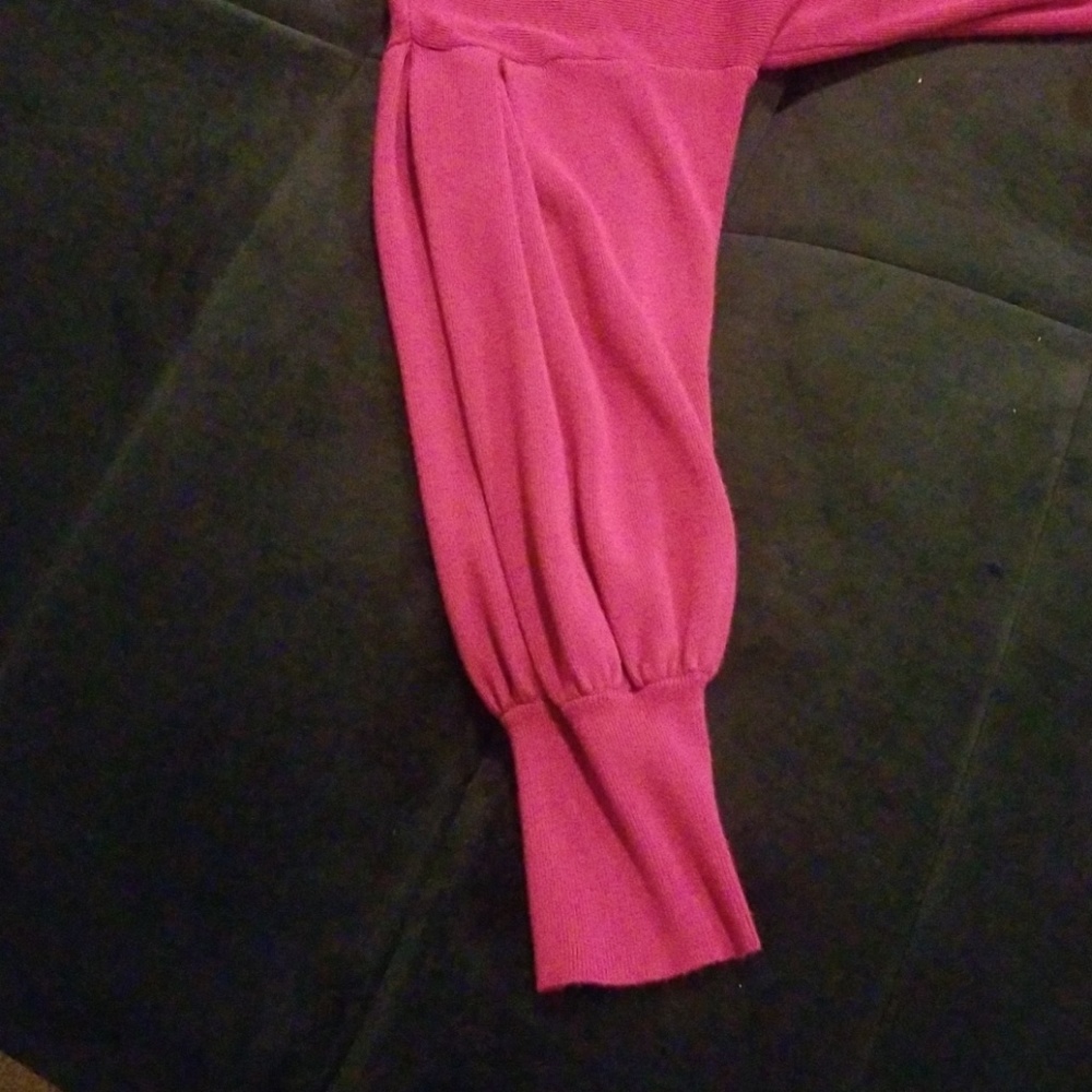 Sweater - Picture 2 of 4